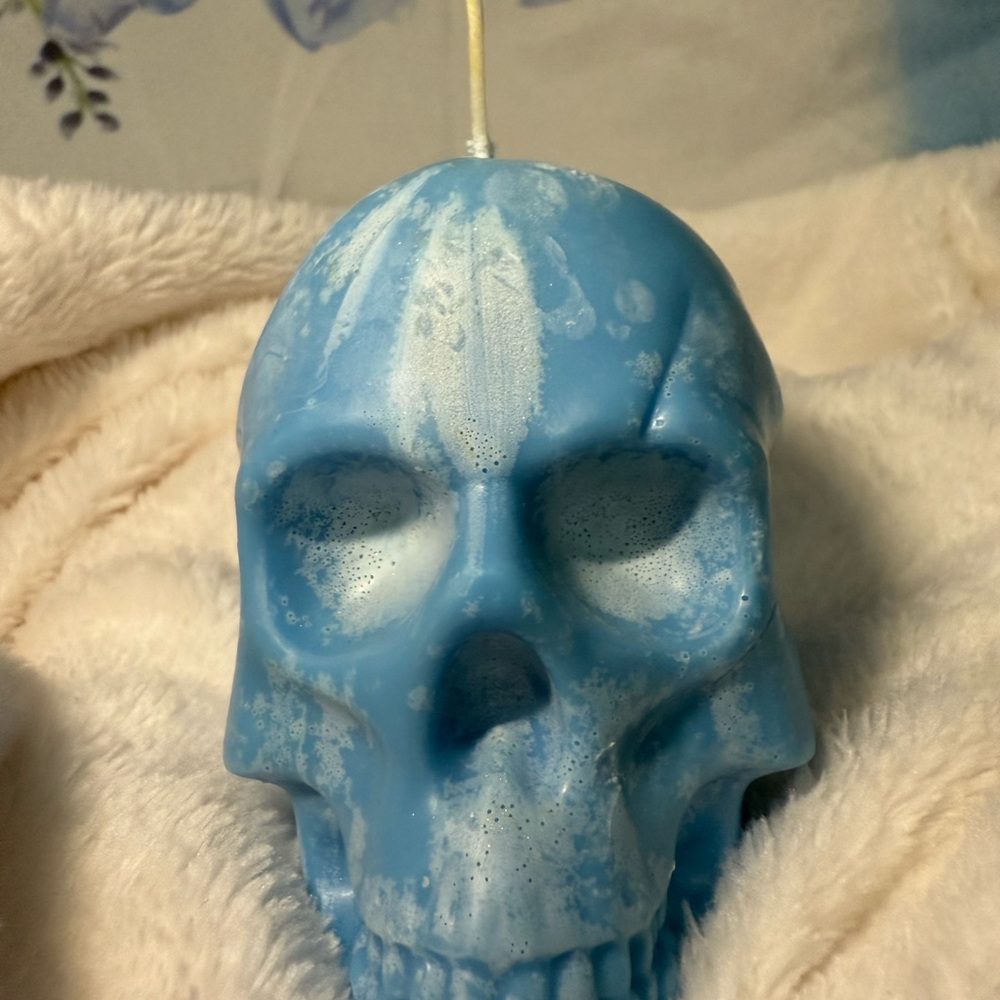 Candie's Light Blue Skull Candle